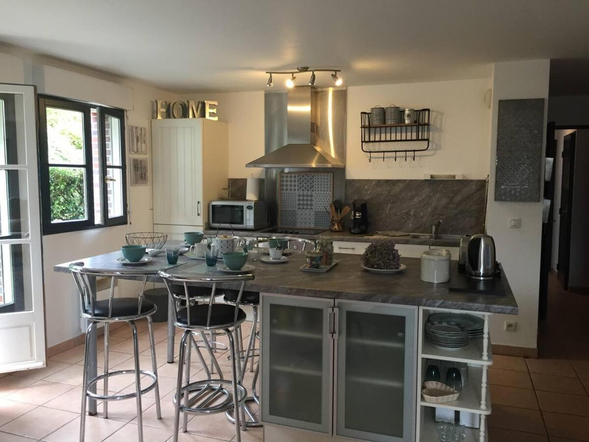 Beautiful Ground Floor 2 Bedroom Apartment Honfleur Zewnętrze zdjęcie
